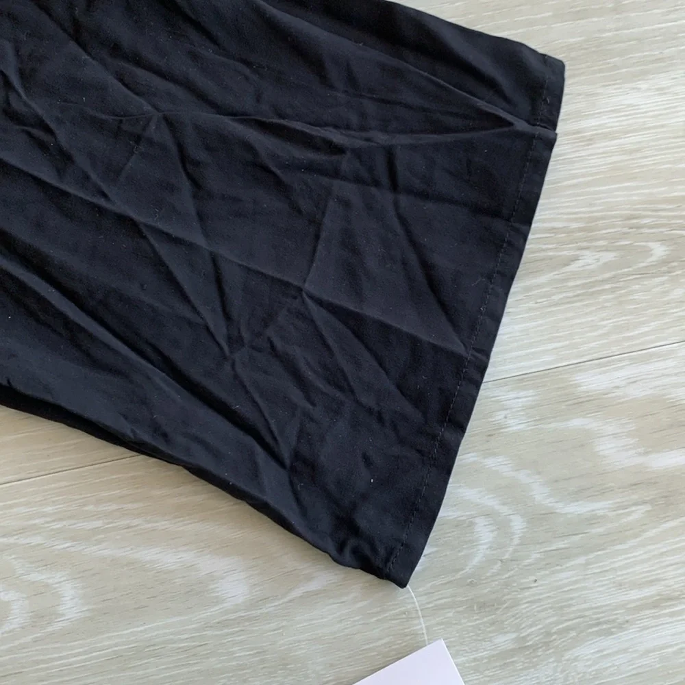 La Blanca Plunging V Cover Up Romper, XL, NWT. Black. - Picture 7 of 8